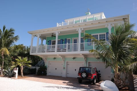 The One Love Cottage at Juno Beach, Fl. 