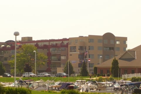 Ludington Harbor Terrace & Ludington Harbor Marina