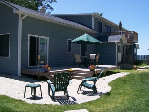 OLS!!-- lots of it -- Outdoor Living Space that is!!   biggest and best patio!!