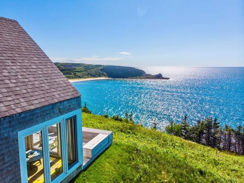 beautiful cottage featured in Cottage Life magazine 2025 lovely sunny afternoon!