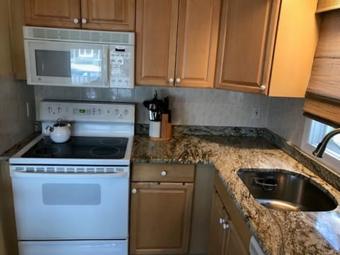 New Granite Counters