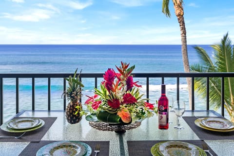 Dining on the lanai above the crashing waves; it just doesn't get any better.