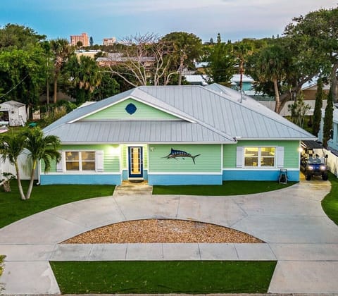 2800 sq ft home! 4 bedrooms, 4 bathrooms! Attached bathroom for every bedroom!