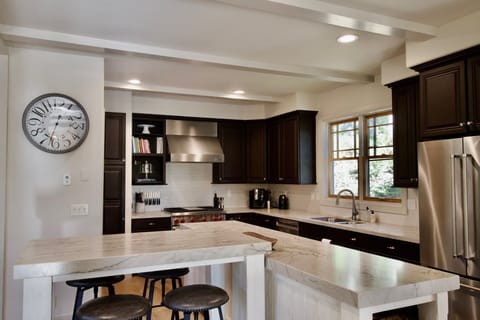 High top bar seats four