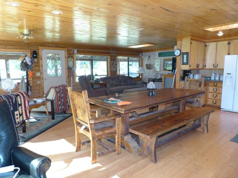 Great Room with Dinning Table