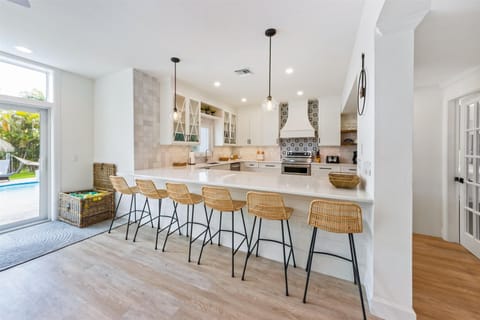 Bright and Sunny Chef's Kitchen at Sirenia By The Sea - Kitchen Seating for 6