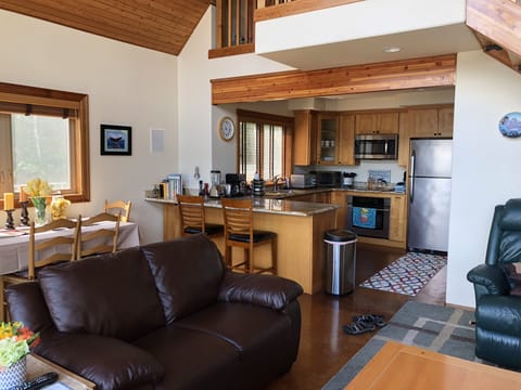 Here’s the kitchen, with everything you need including 2 microwaves and juicer!!