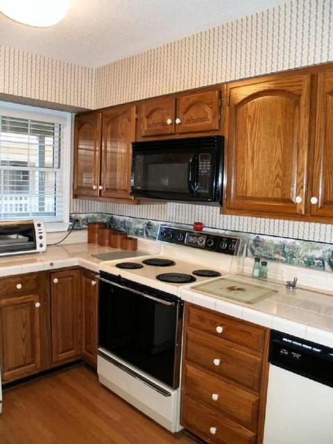 Fully stocked kitched