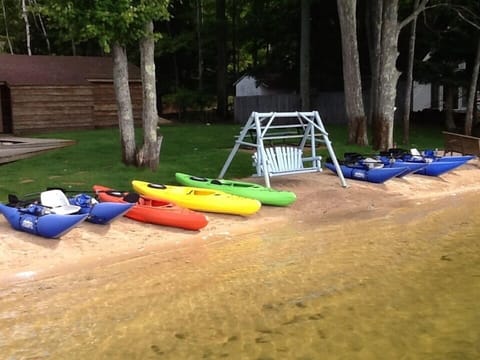 Lots of fun water toys included at no extra charge