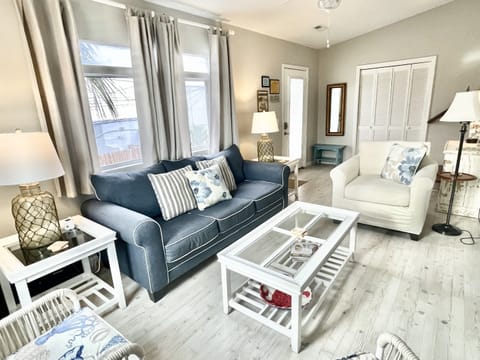 201 at Ocean Inn has been recently painted in soft relaxing tones.  While "compact" at just over 600sf, it offers enough space for 6 sleepers in two beds and a queen sleeper sofa.