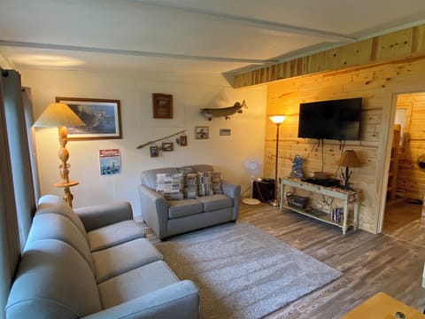 Lazy Acorn Blue Gill 