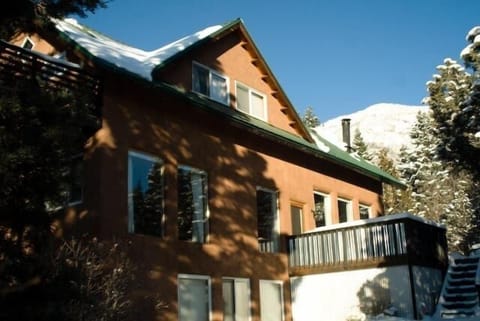 Winter afternoon with El Salto peak shimmering in the background