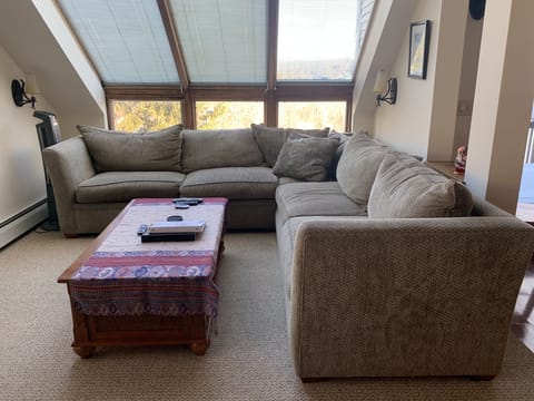 living room with plenty of seating