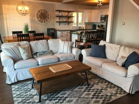 Main level living room