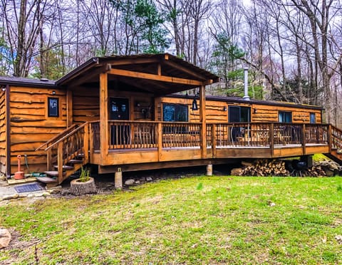 Rosland cabin_Springtime