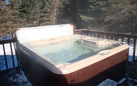 7 Person Hot tub