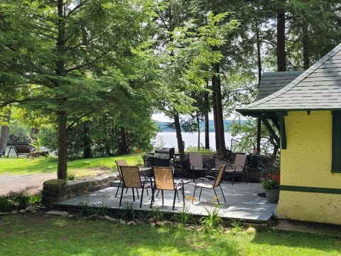 Showing Charlene deck overlooking lake