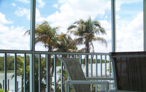 lanai

