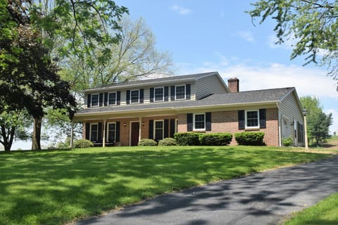 5 bedroom, 3.5 bathroom house for you to enjoy! 