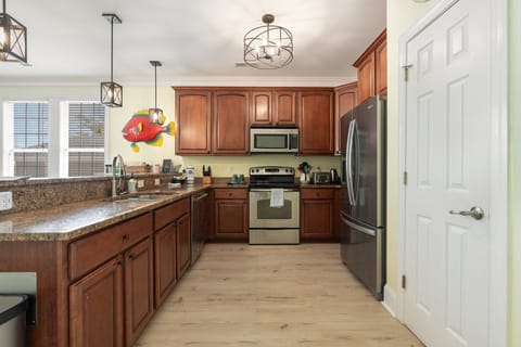 Gourmet kitchen - everything you need