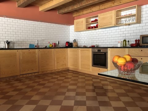 kitchen. Bosch cooker and hob.