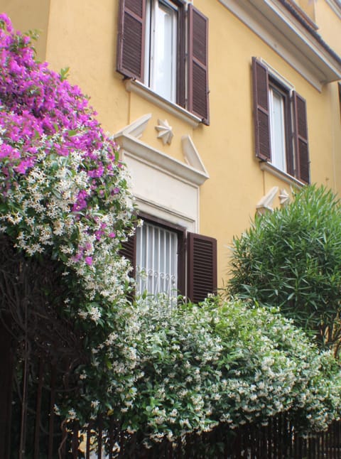 Villa Liberty, in the elegant Monteverde Vecchio quarter