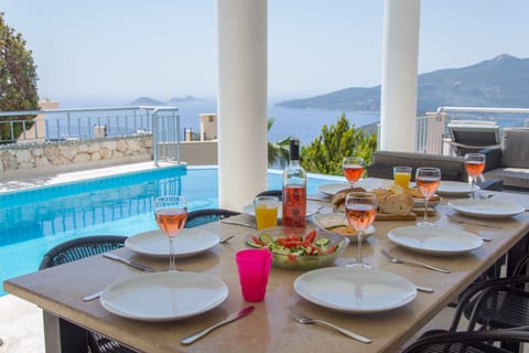 Lunch on the terrace! 