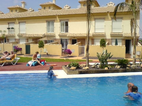 Front gate straight to the pool