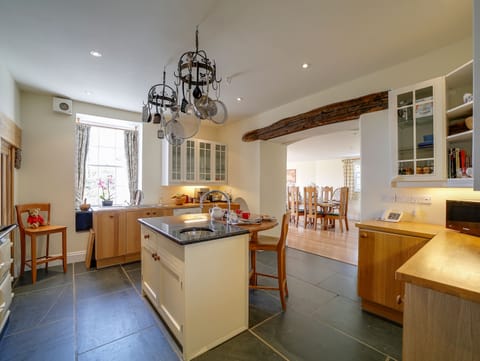 Kitchen. Open to Dining Room, fully equipped with Aga, electric oven & gas hobs.