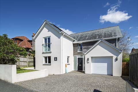 Rock House exterior Bude