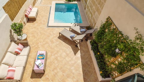 Garden area and pool