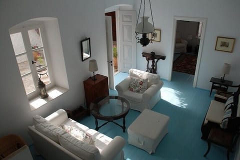 Sitting room 1
