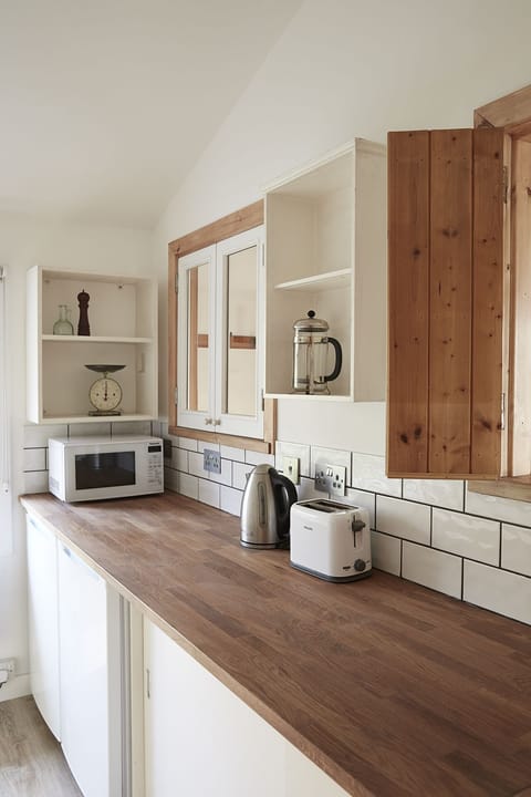 Log Cabin Kitchen
