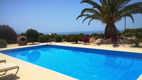 10m x 5m Pool and Sea Views