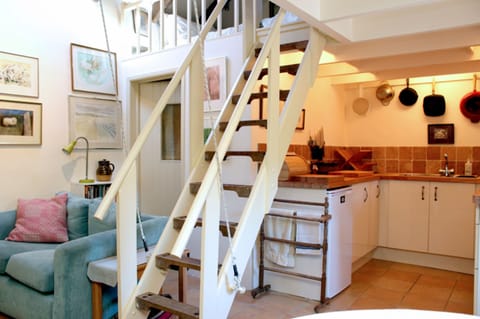 Counter weighted stairs