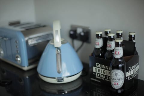 e8bc14ce-b9cf-40a0-ab9d-ecfffb1ac602