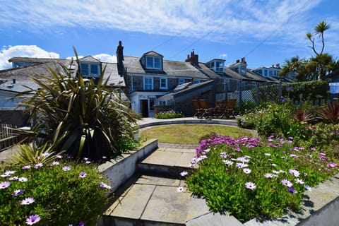 Close to all the beaches