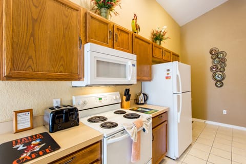 Fully equipped kitchen