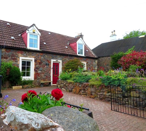 Thornbank Cottage in the Spring