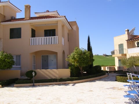 Villa G4