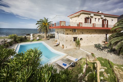 Beach Front Villa, Ocean Views,Private Pool!!!