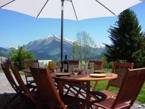 Terrace with views of Pic Chaussy