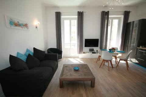 Living and Dining Area