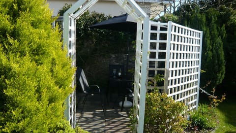 The afternoon hot spot