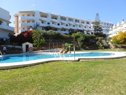 Apartment block & pool