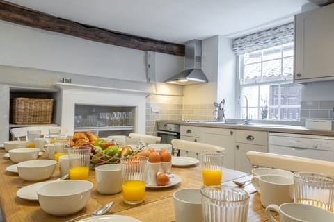 Ground floor: Kitchen