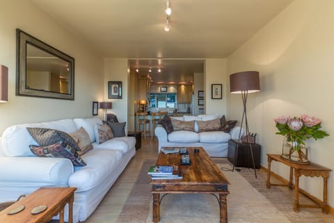 Open Plan Living and Dining 