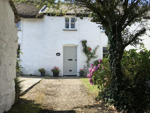 Trevean Cottage. Traditional Cornish Cottage