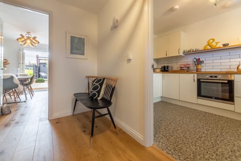 Ground floor: Entrance hall