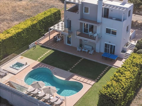 A haven of comfort, elegance, and bespoke experiences for up to ten guests.